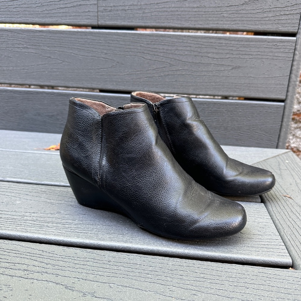 Naturalizer Natural Soul Boots Womens Size 10 Ankle Booties Black Vegan Leather